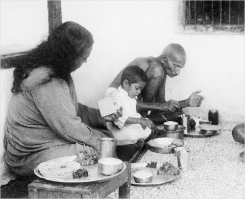 Imagem 2 do filme Awake - A Vida de Yogananda