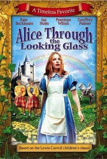 Poster do filme Alice Através do Espelho