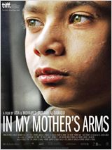 Poster do filme Nos Braços de Minha Mãe