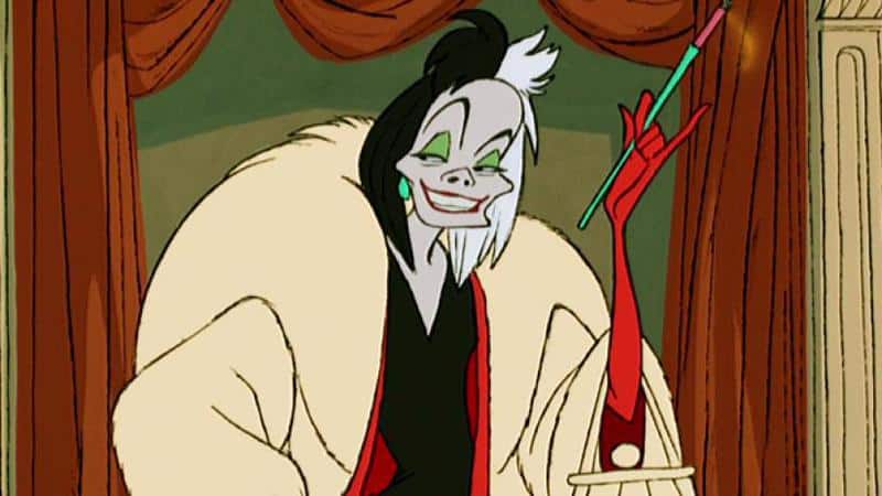 Foto da personagem Cruella de Vil, do desenho animado 101 Dálmatas
