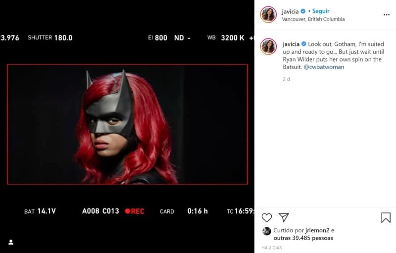 Javicia Leslie usa o uniforme de Batwoman pela primeira vez
