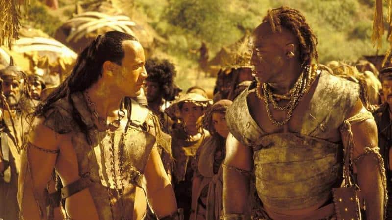 The Rock e Michael Clarke Duncan em cena de "O Escorpião Rei" (2002)