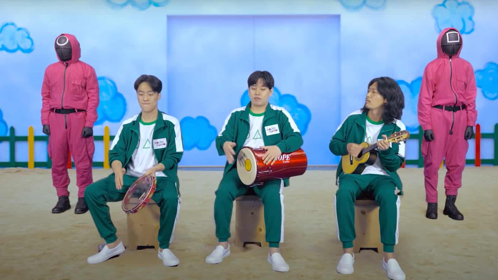 Pagode em Round 6? Grupo coreano Tell a Tale canta Péricles em vídeo para Netflix