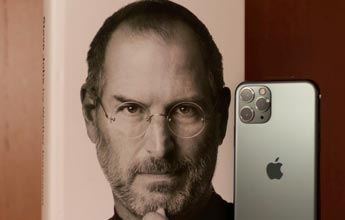 Ashton Kutcher ou Michael Fassbender: quem interpretou Steve Jobs mais magistralmente no cinema?