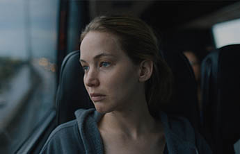 Causeway: drama da A24 com Jennifer Lawrence ganha trailer intenso sobre uma ex-soldada de guerra