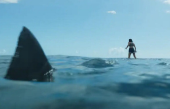 Something in the Water: terror dirigido por Hayley Easton Street ganha trailer oficial