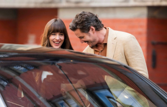 Materialists: filme com Dakota Johnson e Pedro Pascal ganha pôster nacional