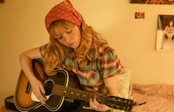 Americana: longa com Sydney Sweeney ganha trailer