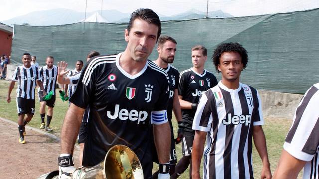 Imagem 2
                    da
                    série
                    Prima Squadra: Juventus