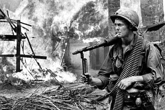 Imagem 1
                    da
                    série
                    The Vietnam War