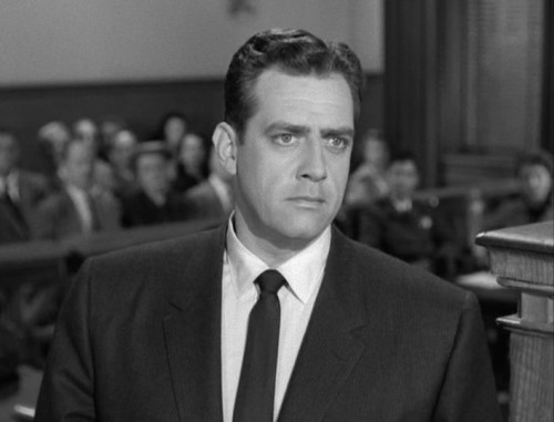 Imagem 4
                    da
                    série
                    Perry Mason