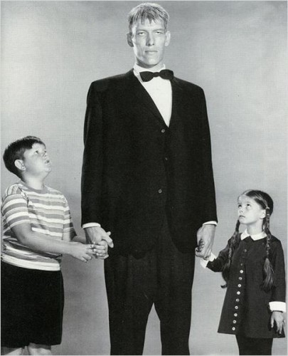 Imagem 3
                    da
                    série
                    The Addams Family