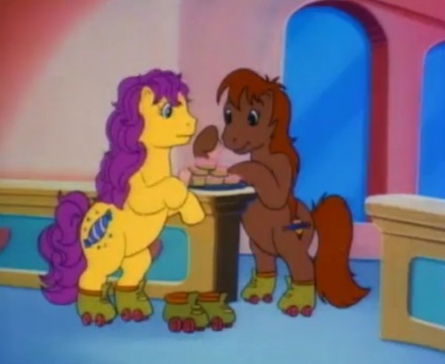 Imagem 5
                    da
                    série
                    My Little Pony Tales